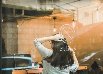 From Drowning in Data to Financial Flow: How I Ditched the Spreadsheet and Finally Mastered My Money