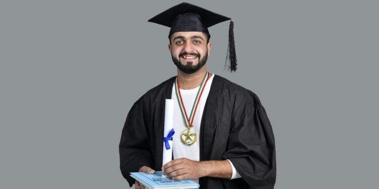 The Scholarship Garden: A Step-by-Step Guide to Cultivating a Profile That Wins Awards