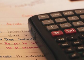 Financial Fragility Deconstructed: An Analytical Report on the Myths and Realities of Unexpected Expenses